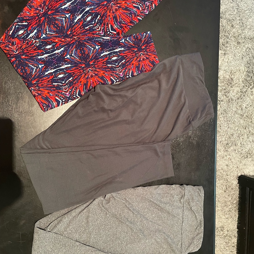 LuLaRoe Red and Gray Leggings Set